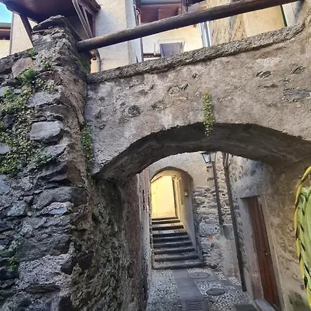 Villa Spacious House In Village Center With A View